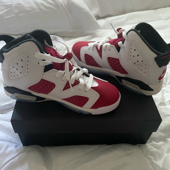 Jordan 6 Retro size 4.5 y DEADSTOCK - Picture 2 of 3